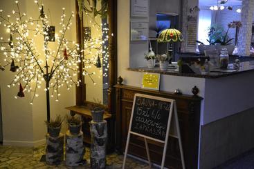 ホテル Pod Dębem