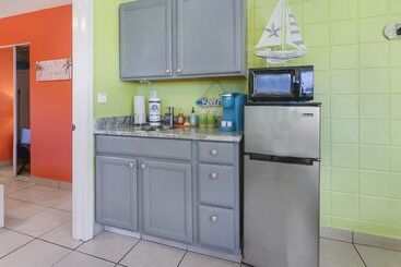 Отель Beach House