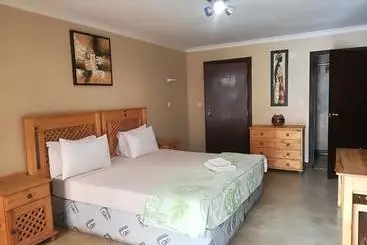 ペンション Palmeiras Guest House Matola