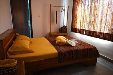 Bed and Breakfast Les Amazones Rouges Chambre Jaune