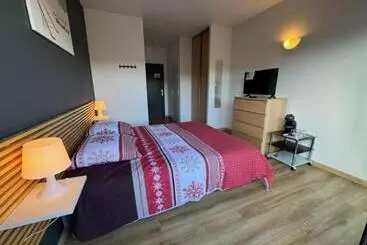 민박 Chalet Des 3 Domaines