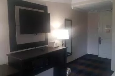 Hotelli Regency Inn & Suites