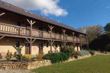 ペンション Penzion Ve Vinohradě