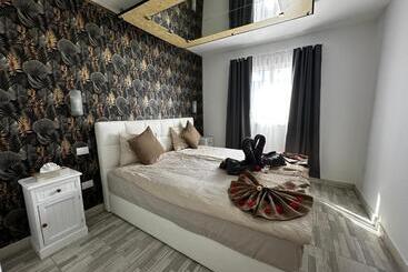 هتل Paradise Resort Fkk Swinger & Nudist Couples Only