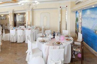 ホテル Ristorante Da Valerio