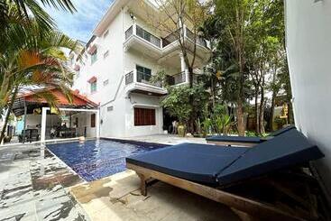 Hotel The One By Nika