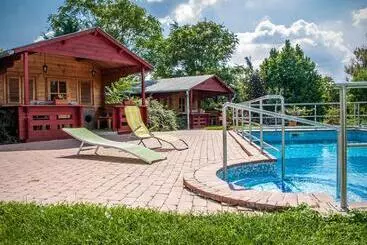 Pensiune Dunai Gyöngy Vendégház