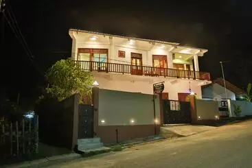 Pensió Four Season Guest House