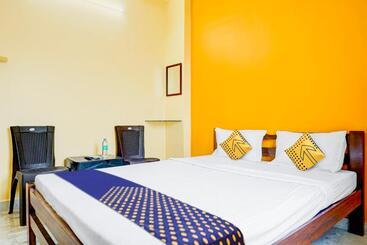 Spot On Hotel Shree Samarth Lodging