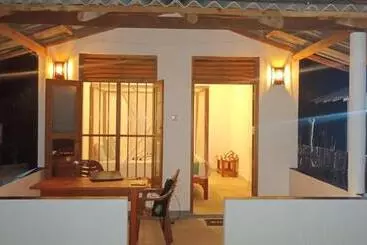 Bed and Breakfast Hriketiya White Villa