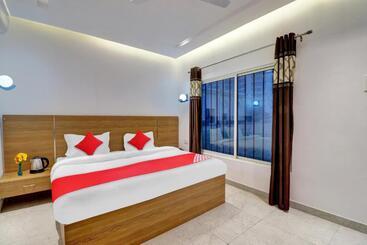 Flagship Hotel Dcrest