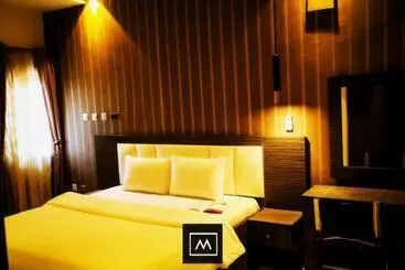 Mohouse Hotels And Apartments Mabushi
