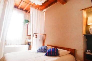 ベッドアンドブレックファースト At Home In Arles