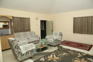 Hotel La Flora Resorts Yercaud