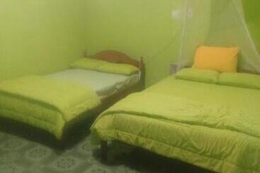 בית מלון כפרי Restauran Kelimutu Lodge