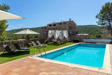 צימר Masia Aubareda