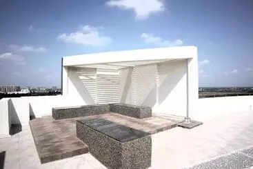 Bed and Breakfast Infinity Penthouse With Pool, Sauna, Gym