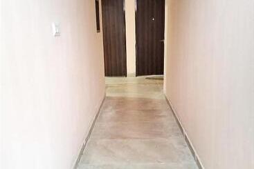 Отель Dhesi Cottage    Super Deluxe Rooms    Favourite Of Groups, Students, Parents, Couples