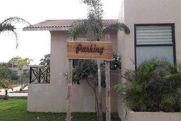 Отель Footprint Jungle Resort