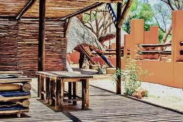 هتل Omaruru Game Lodge