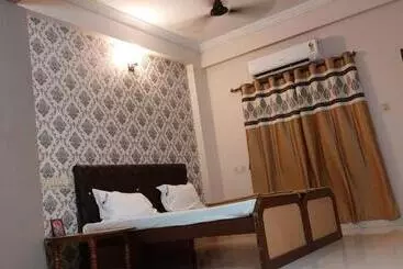 Hotel Soorya Comforts