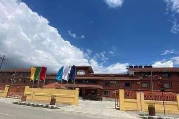 هتل Ananda Pashupati