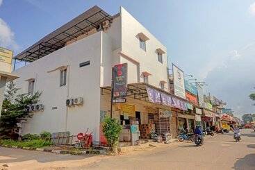 בית מלון כפרי Guesthouse Marbella By Oyo