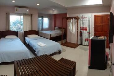 Motel โรงแรมบ้านสุวรรณา Baansuwanna