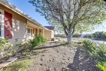 コテージ Lovely Templeton Home Near 200 Wineries!