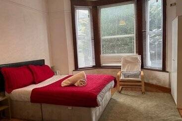 פנסיון Balham Double Deluxe Room 1