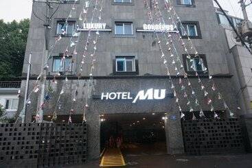Hotel Mu