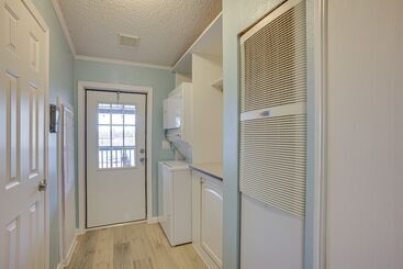 بيت ريفى Lake Livingston Home W/ Dock & Deck!