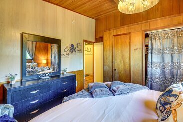 بيت ريفى Pet Friendly Washington Retreat W/ Hot Tub & Deck!