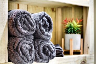 Kır Evi Picayune Home W/ Porch Near Bogue Chitto Refuge!