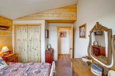 Kır Evi Roberts Home W/ Western Decor & Mountain Views!