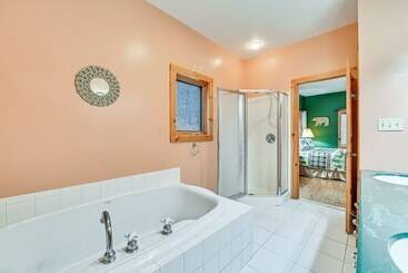 קוטג'' Secluded Adirondack Cabin ~ 5 Mi To Sacandaga Lake