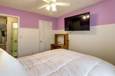 Vidéki Ház Cozy Georgia Retreat W/ Air Hockey Table & Sunroom