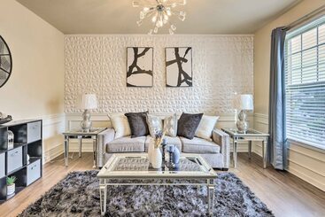 Сельский дом Elegant Home ~ 20 Mi To Downtown Atlanta: Pets Ok!