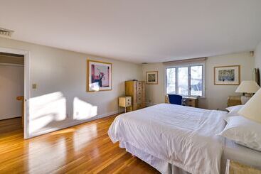 بيت ريفى Pet Friendly Marblehead Home Near Preston Beach!