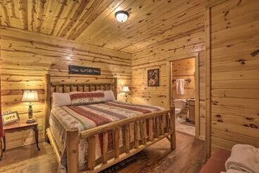 별장 The Wishing Well Cabin W/ Pool Table & Firepit!