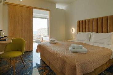 호텔 Ninos Grand Beach Resort