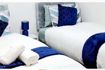 إقامة Beautiful 2 Bed House In Gillingham