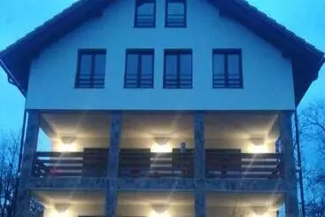 Bed and Breakfast Popasul Din Pietrar