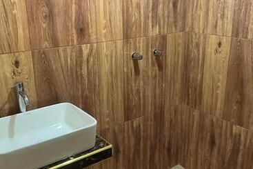 هتل Los Apus Mayaki