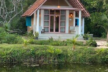 Hotel Summer Bell Midigama