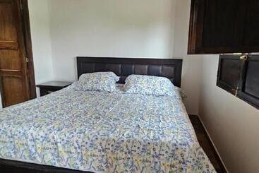 ホテル Puente Iglesia