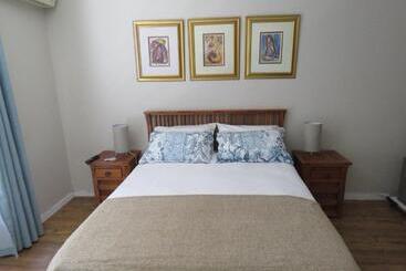 پانسیون Avo Tree Guesthouse