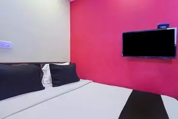 Oyo Black Diamond Hotel & Restaurant