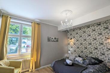 ペンション La Mer Rouge Domaine De Piedjaubert