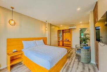 Bed and Breakfast Sofia   Summer Coastal Suites